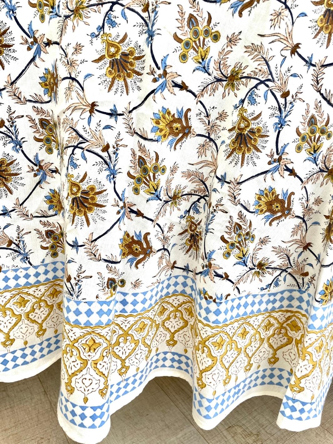 Just Darviny Tablecloth - Thumbnail 3