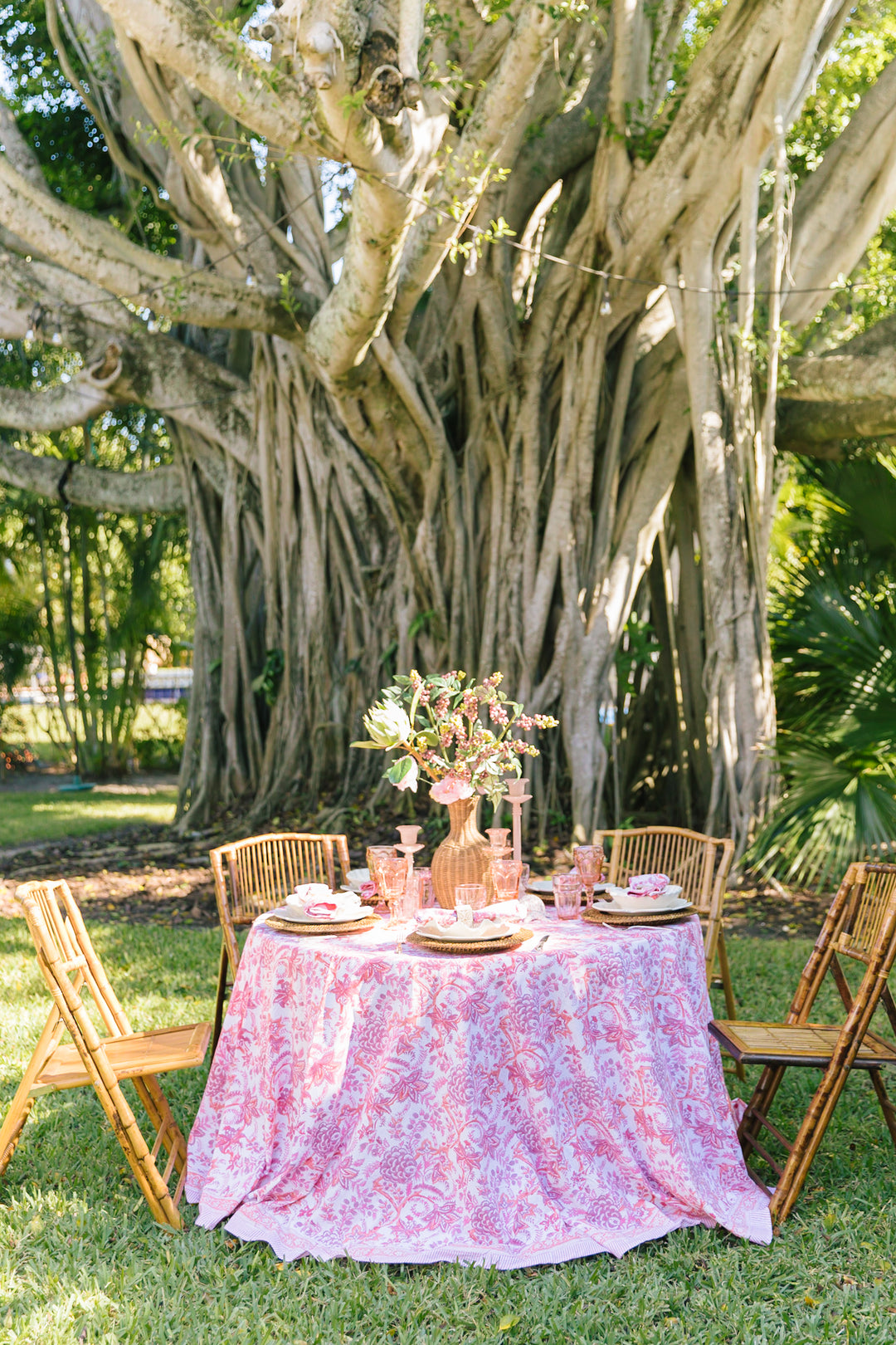 The Anastasia Tablecloth